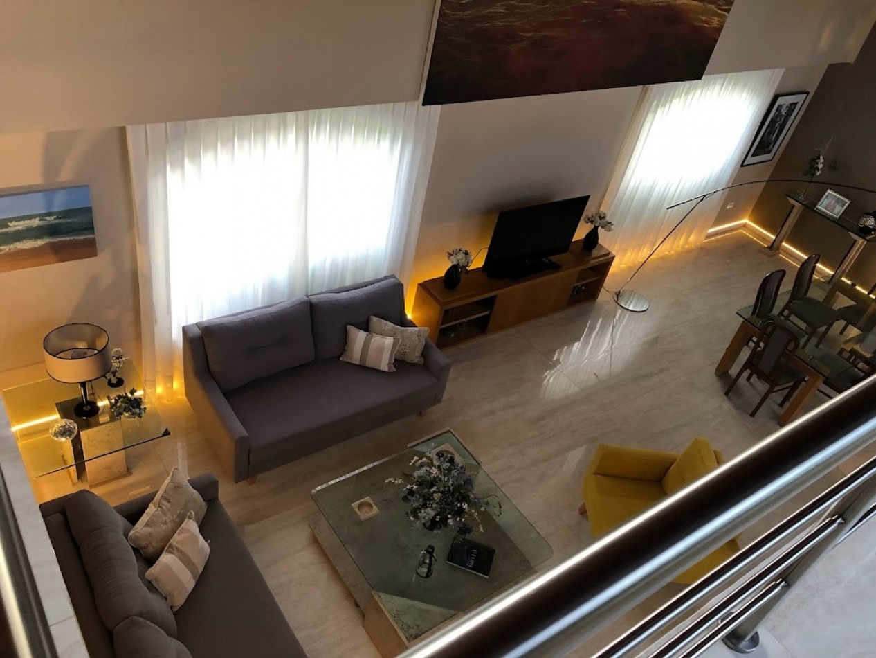 Imponente casa en venta en Mar de las Pampas Calidad y excelencia.