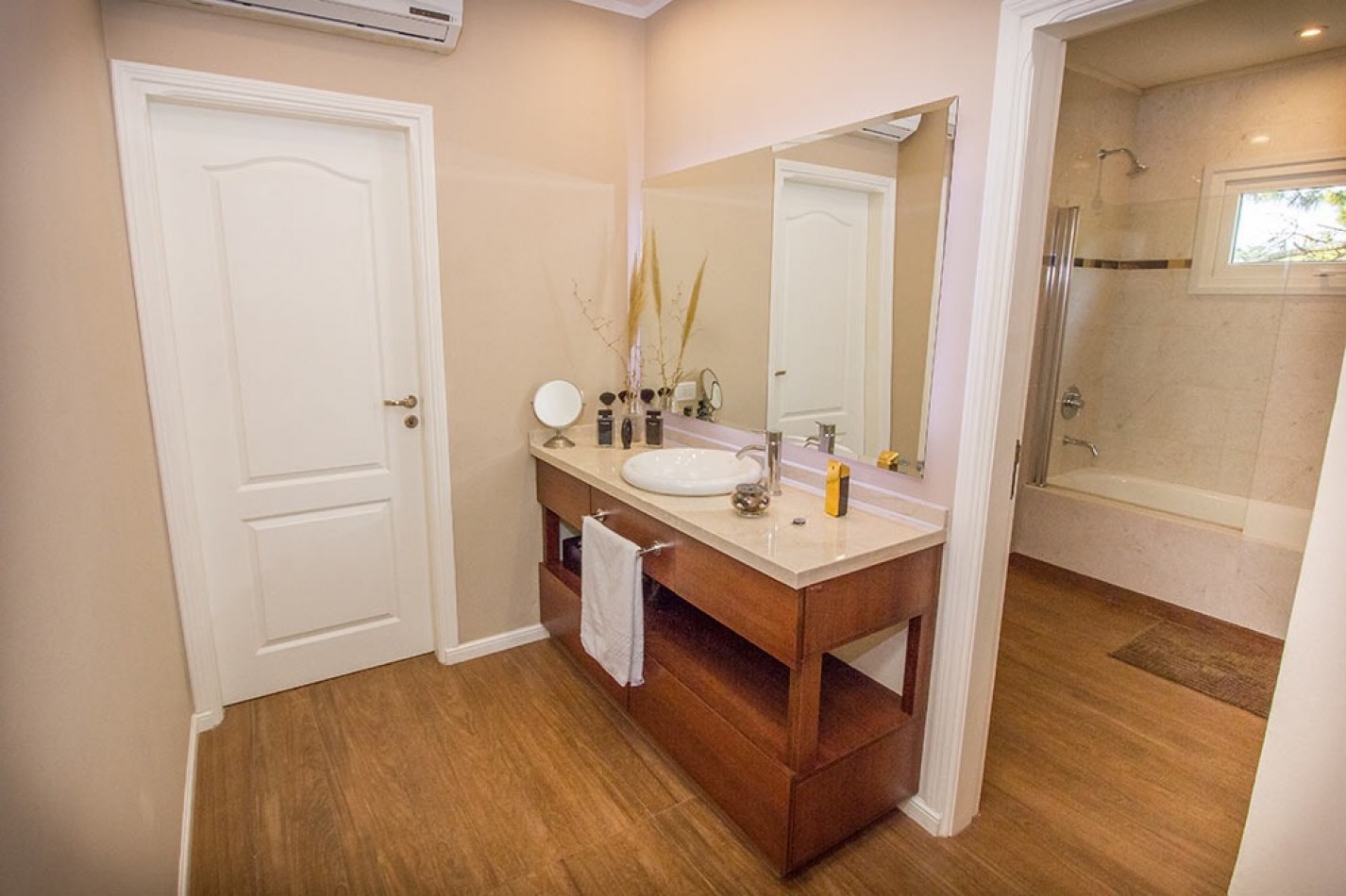 Imponente casa en venta en Mar de las Pampas Calidad y excelencia.